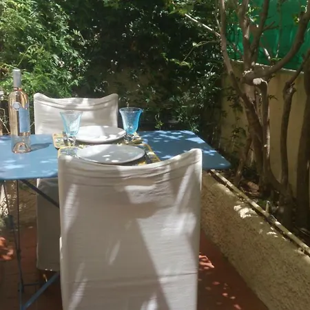 Toulonhost - Le Litardi - Superbe T2 - 2 Pas Des Plages - Clim - Fibre Apartment *